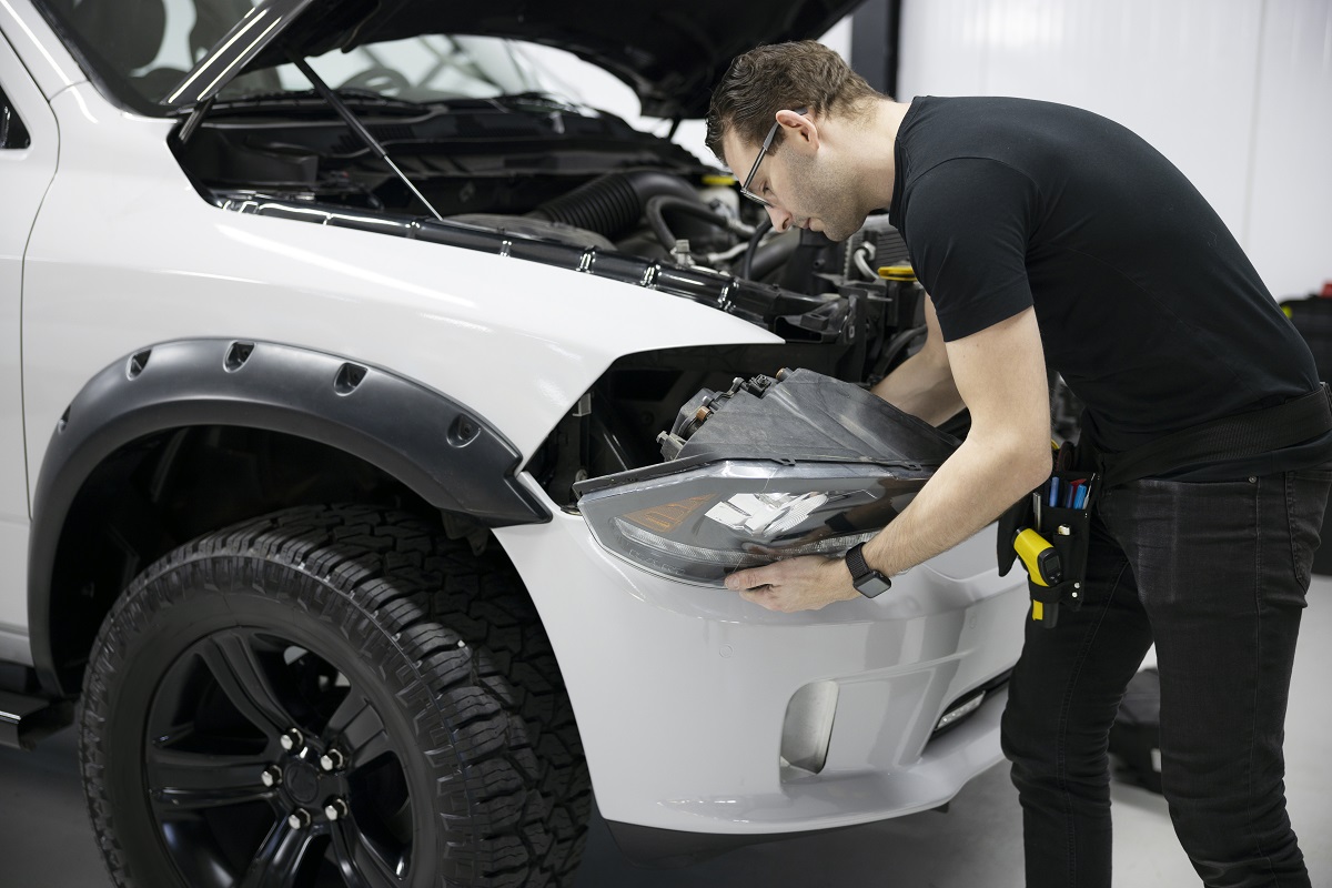 Understanding the Auto Body Repair Process From Start to Finish